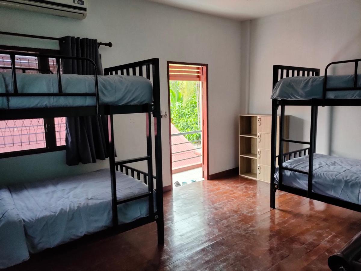 Blue Moon House - A Budget Hostel For Easy Travellers Chiang Mai Eksteriør bilde