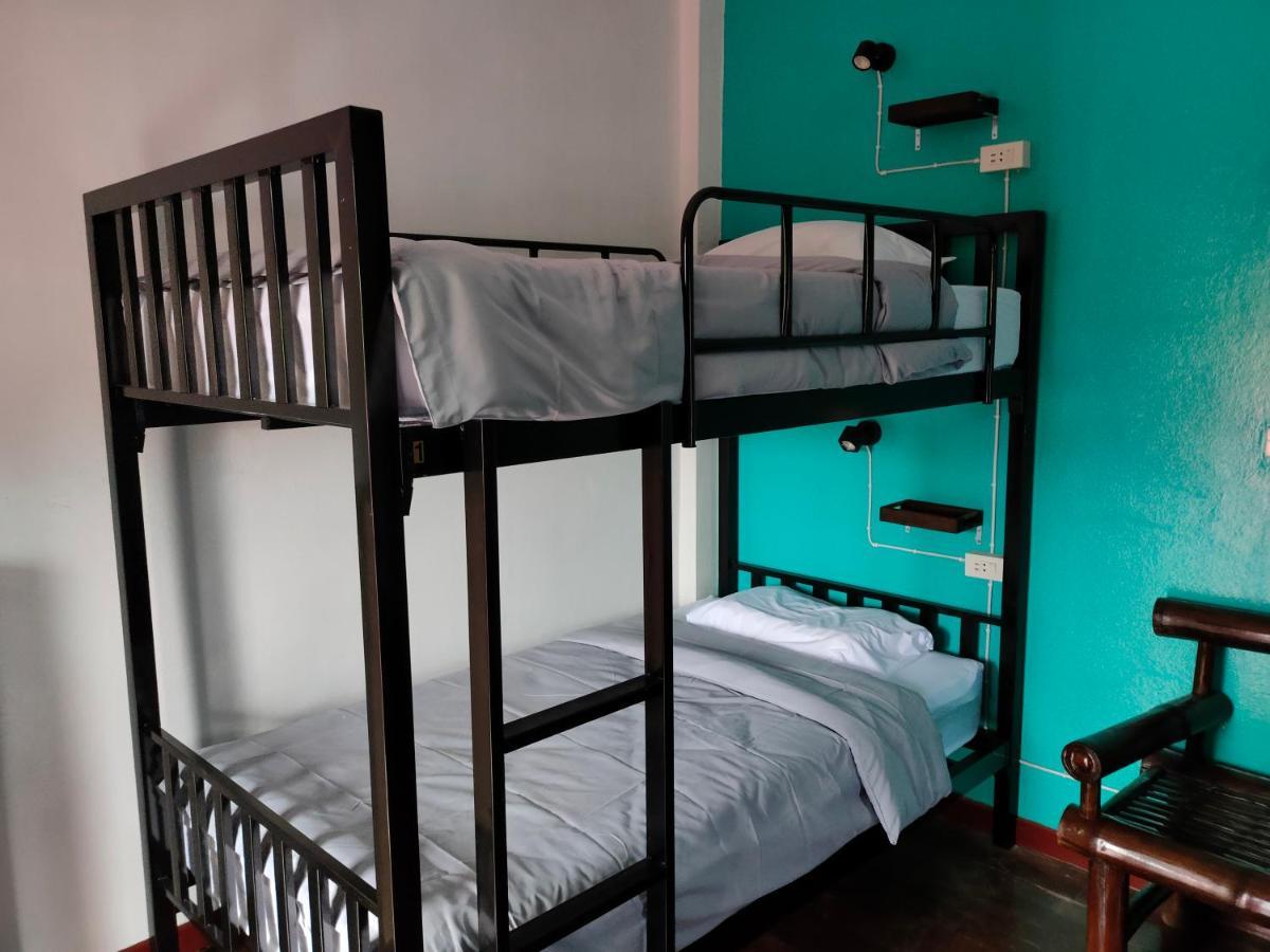 Blue Moon House - A Budget Hostel For Easy Travellers Chiang Mai Eksteriør bilde